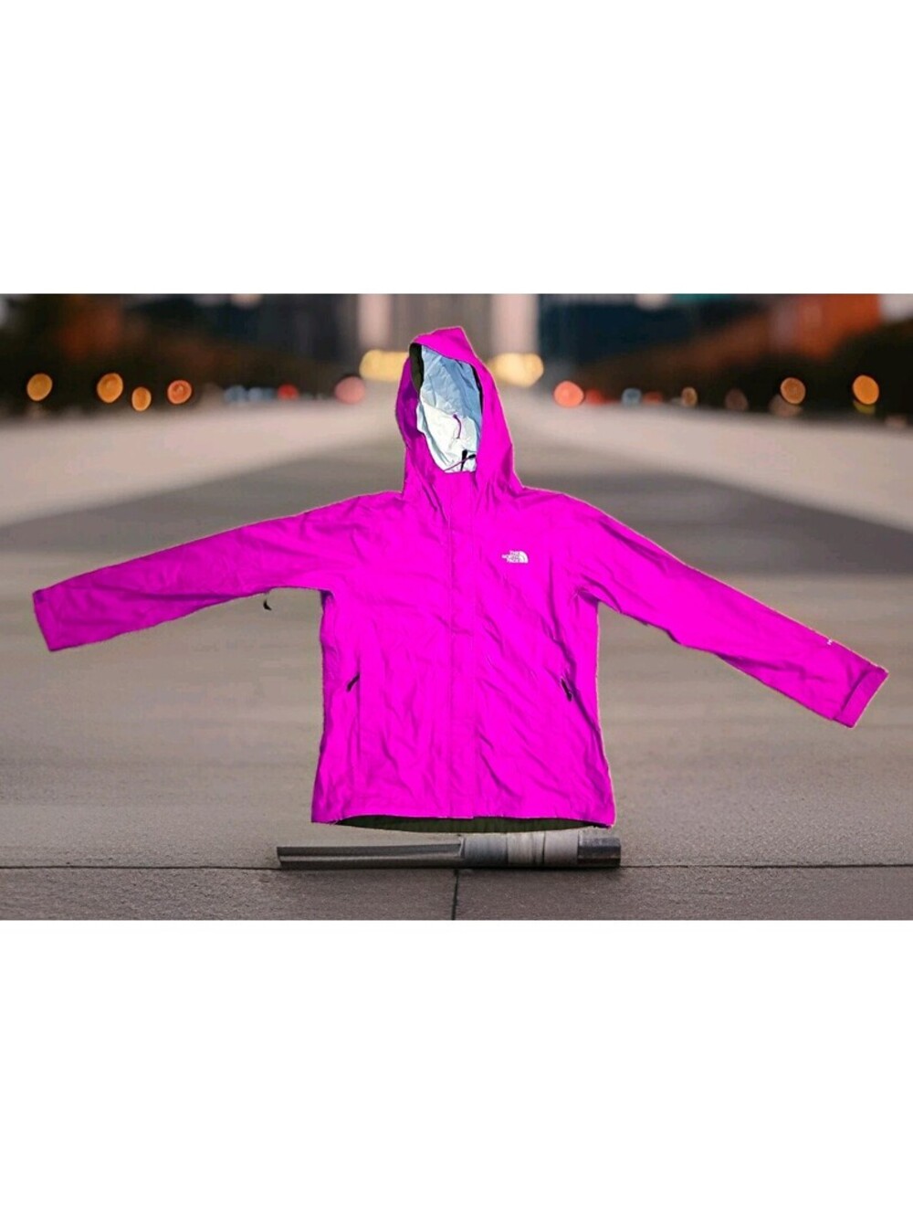 The North Face HyVent 2.5L Women’s Purple Hooded Full Zip Rain Jacket XS